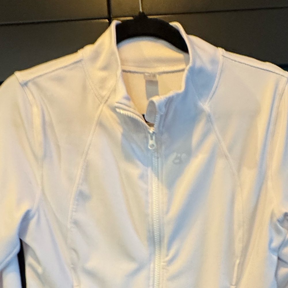 New white exercise jacket - Picture 2 of 6